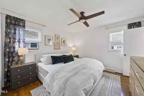 512 E Millbrook Rd, Raleigh, NC 27609 photo 14