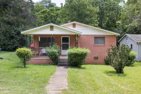 762 Hillsboro St, Pittsboro, NC 27312