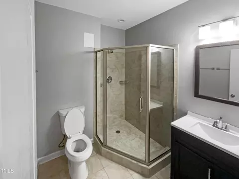 Bath - 415 Oak Forest View Ln, Wake Forest, NC 27587 photo 6 of 7