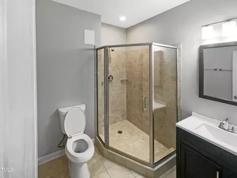 Bath - 415 Oak Forest View Ln, Wake Forest, NC 27587 photo 7 of 7