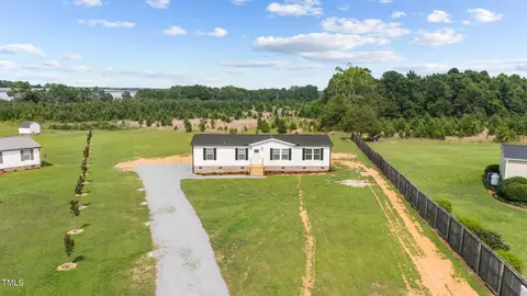 123 Westside Dr, Benson, NC 27504 photo 5