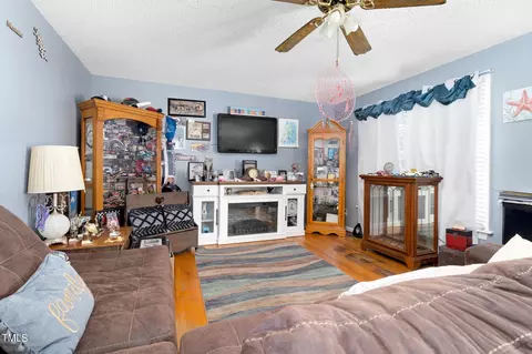 9405 Glover Rd, Bailey, NC 27807 photo 4