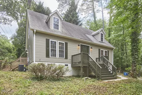 105 W Woodridge Dr, Durham, NC 27707