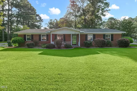 208 N Charles Dr, Fremont, NC 27830