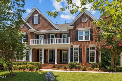 104 Arborhill Ln, Holly Springs, NC 27540
