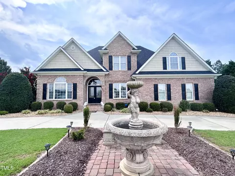 205 Highland Dr, Angier, NC 27501