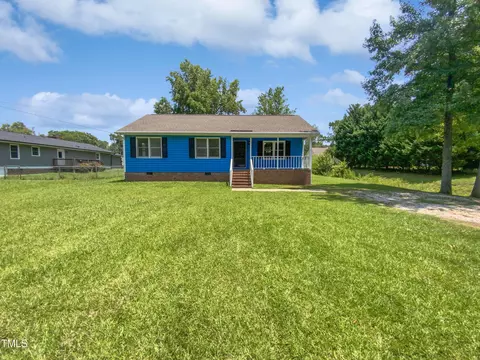 518 W Horne St, Clayton, NC 27520