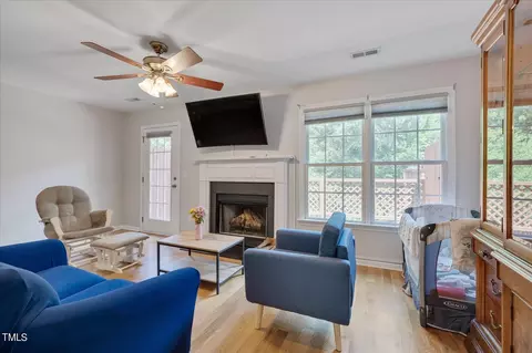 108 Old Maple Ln, Durham, NC 27713 photo 8