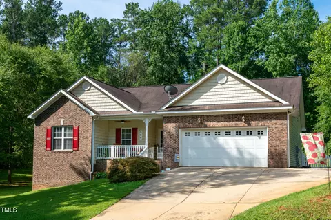 564 Shawnee Dr, Louisburg, NC 27549