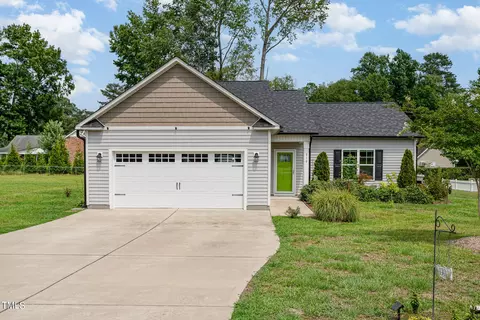 110 Dogwood Ln, Selma, NC 27576
