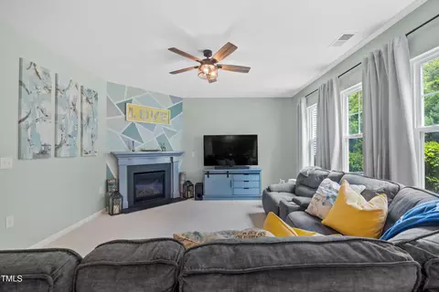 1039 Mclamb Dr, Durham, NC 27703 photo 12
