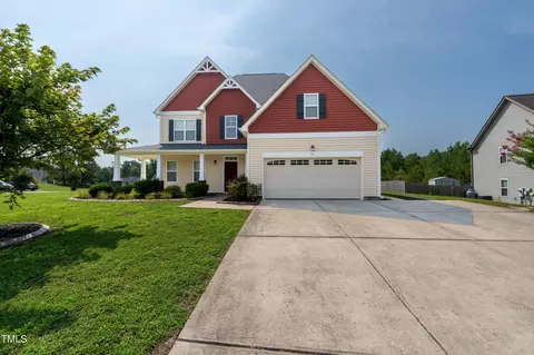 15 Lancaster Ct, Spring Lake, NC 28390