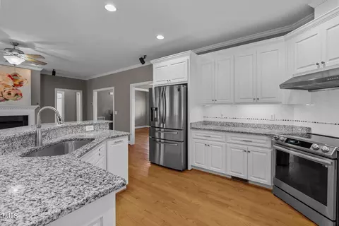 144 Pinecroft Dr, Dunn, NC 28334 photo 31