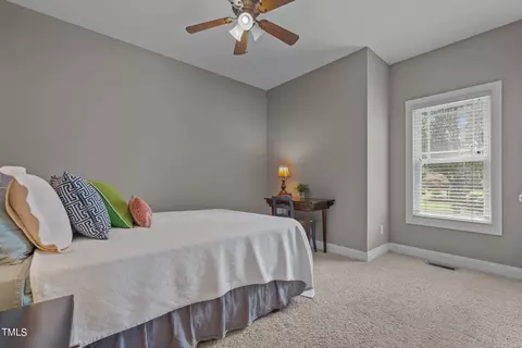 144 Pinecroft Dr, Dunn, NC 28334 photo 16