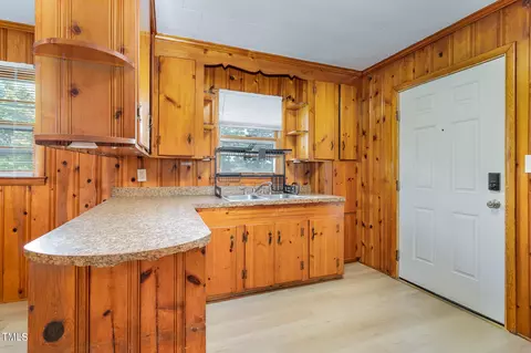 201 Phillips St, Smithfield, NC 27577 photo 10