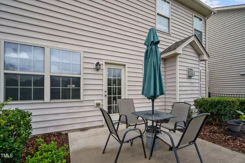 430 Windy Peak Loop, Cary, NC 27519 photo 7