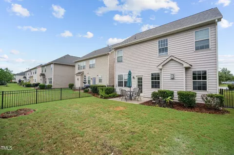 430 Windy Peak Loop, Cary, NC 27519 photo 5