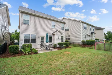 430 Windy Peak Loop, Cary, NC 27519 photo 6