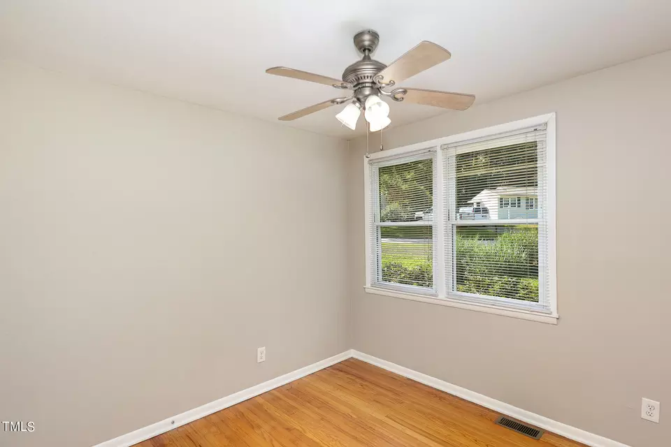 Bedroom - 3301 Apache Dr, Raleigh, NC 27609 photo 3 of 3