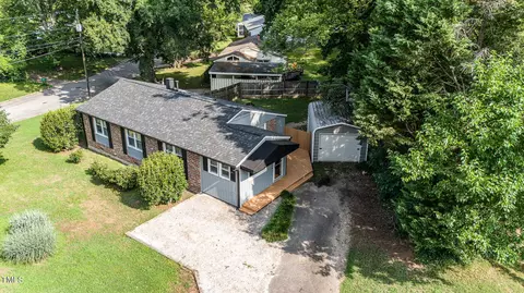 3301 Apache Dr, Raleigh, NC 27609 photo 3