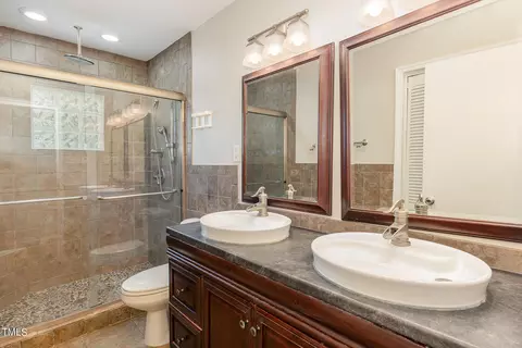 Bath - 3301 Apache Dr, Raleigh, NC 27609 photo 1 of 1