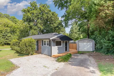 3301 Apache Dr, Raleigh, NC 27609 photo 4