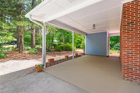 101 Lattimore Ln, Durham, NC 27713 photo 4