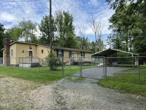66 Canoe Ln, Erwin, NC 28339