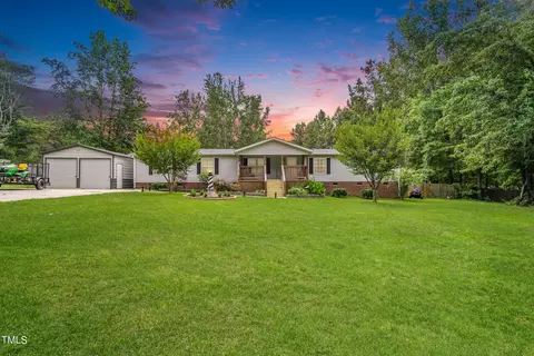 2725 Quakenbush Rd, Snow Camp, NC 27349