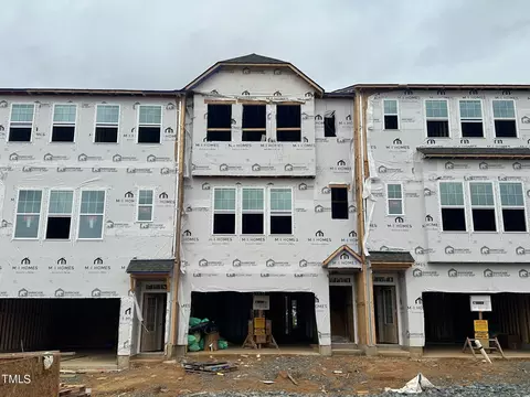 2302 Stevens Pass Sta #680, Apex, NC 27502