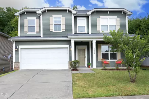 2413 Pear Tree Ln, Durham, NC 27703