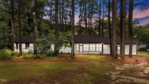3517 S Us Highway 301, Smithfield, NC 27577