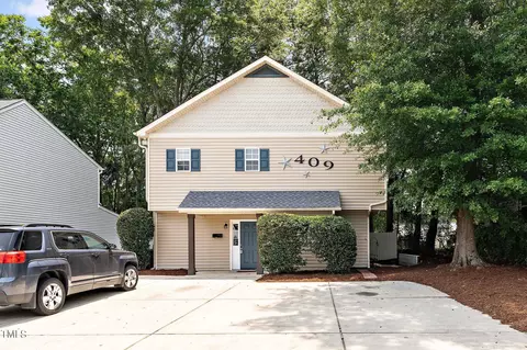 409 Cherry St, Fuquay Varina, NC 27526