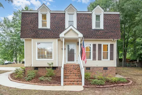 302 Hutchins Dr, Garner, NC 27529