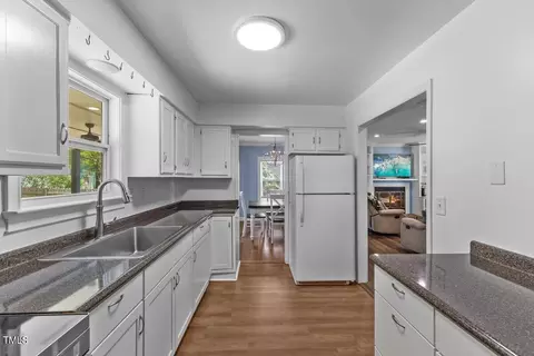 906 Chalk Level Rd, Durham, NC 27704 photo 8