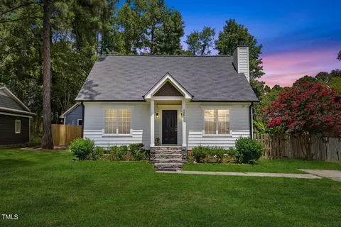 906 Chalk Level Rd, Durham, NC 27704 photo 1