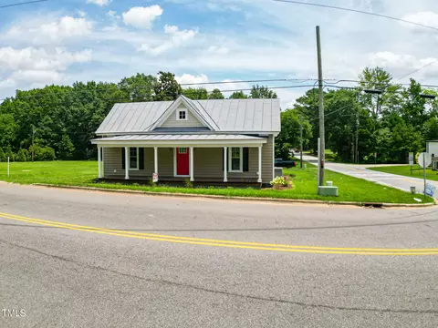 Exterior - 12331 Oak Ave, Bailey, NC 27807 photo 5 of 7