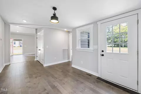 Entry Way - 12331 Oak Ave, Bailey, NC 27807 photo 2 of 2