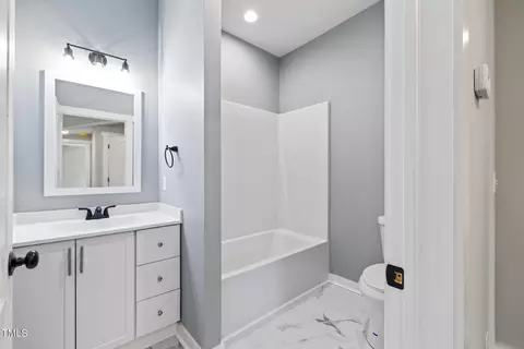 Bath - 12331 Oak Ave, Bailey, NC 27807 photo 1 of 3