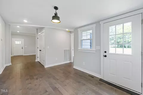 Entry Way - 12331 Oak Ave, Bailey, NC 27807 photo 1 of 2