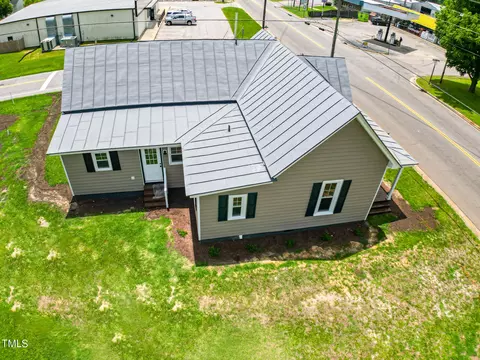 Exterior - 12331 Oak Ave, Bailey, NC 27807 photo 3 of 7