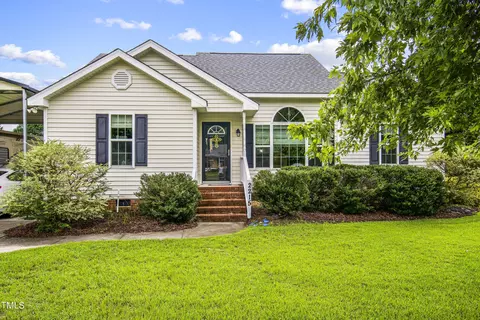2215 Sumter Dr, Garner, NC 27529
