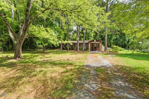 905 Spruce Pine Trl, Durham, NC 27705 photo 3