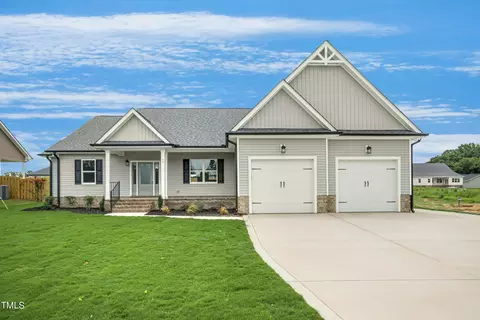 39 Blackberry Ln, Benson, NC 27504