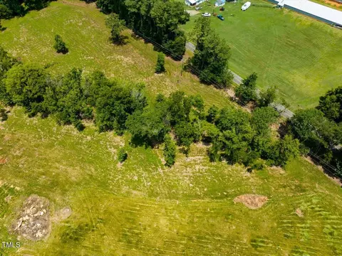 401 Buck Gunter Rd, Siler City, NC 27344