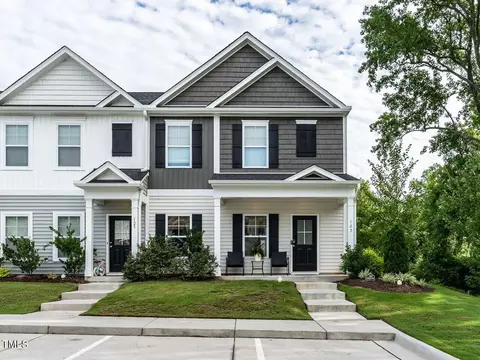 127 Boykin Ave, Selma, NC 27576