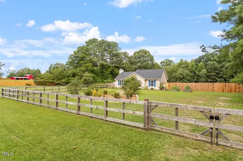 208 Penwood Rd, Willow Spring, NC 27592 photo 9