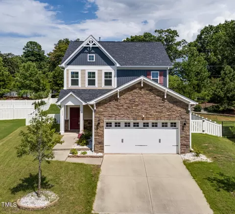 2022 Magnolia Tree Ln, Durham, NC 27703