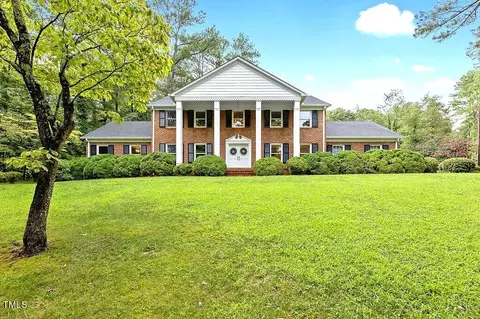 402 Beechwood Trl, Henderson, NC 27536