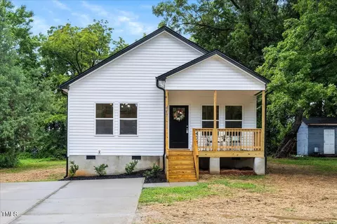 417 Cameron St, Burlington, NC 27215